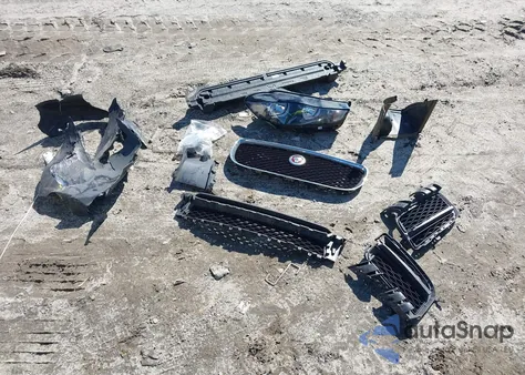 2018 Jaguar Xe 25T from USA, damaged, VIN SAJAR4FX7JCP26946